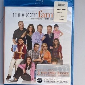 Modern Family complete fourth season NWT